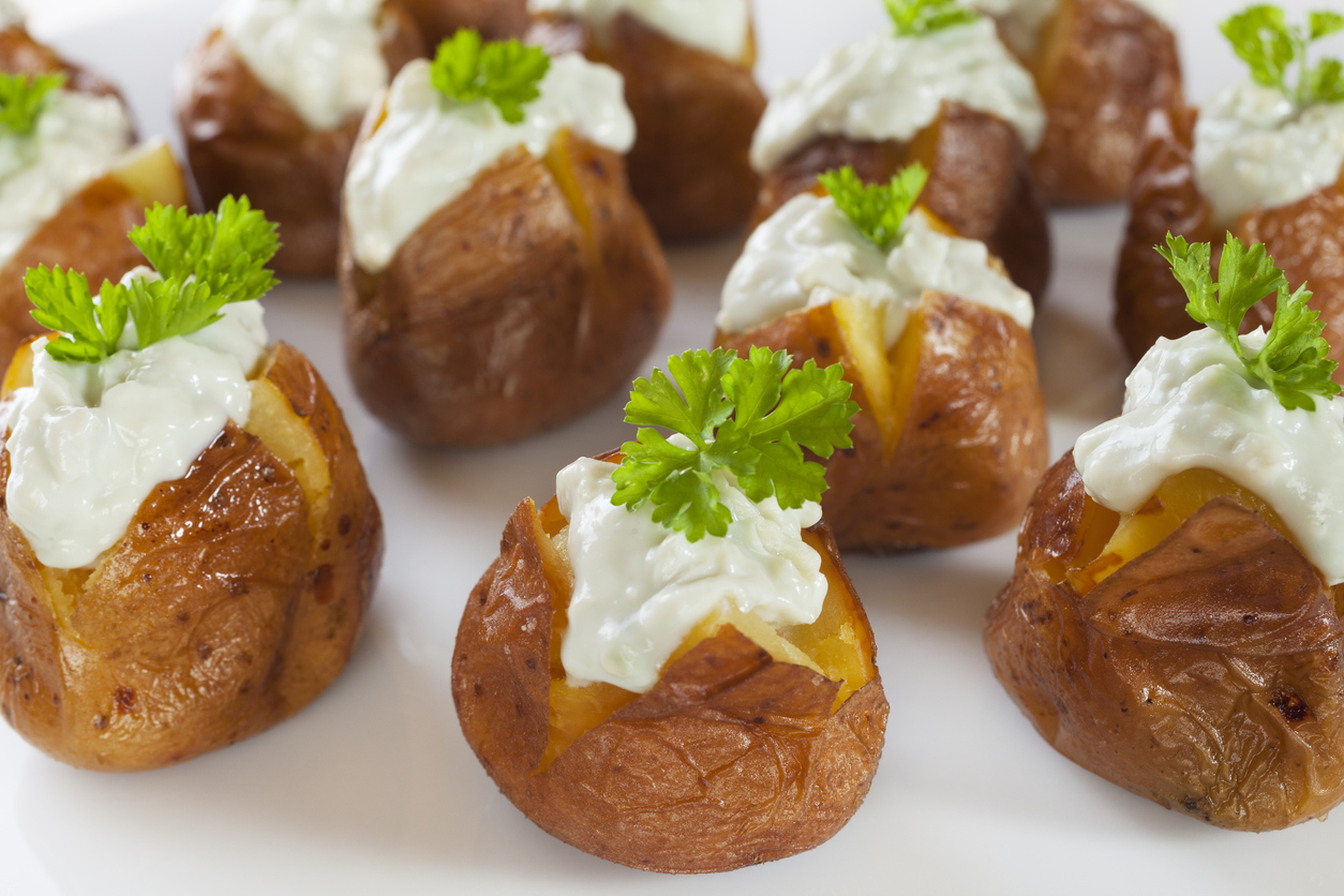 תפוח אדמה בתנור עם יוגורט