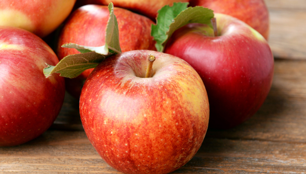 תפוח עץ מלא בסיבים תזונתיים