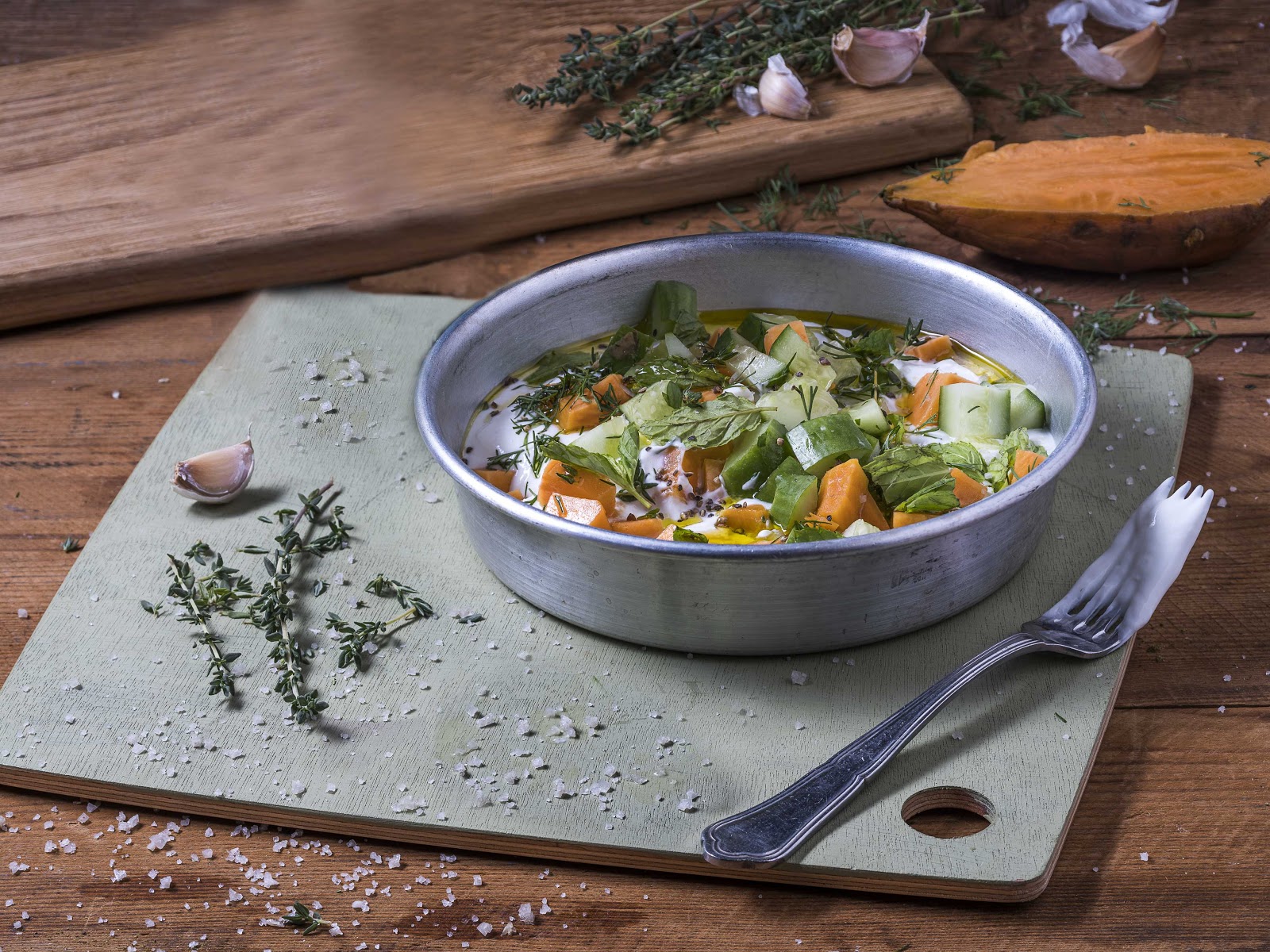 ציזיקי עם שום בטטה וטימין