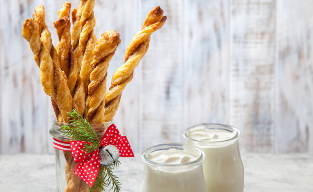 מקלות גבינה מלוחים