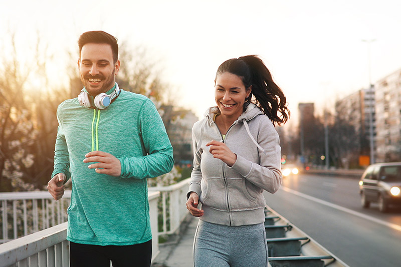 איזו פעילות גופנית מתאימה לבנייה וחיטוב הגוף?